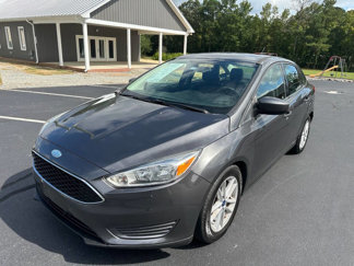 Used 2018 Ford Focus SE image 1