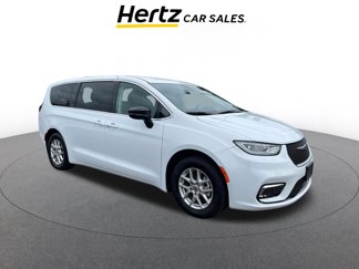 Used 2024 Chrysler Pacifica Touring-L image 1