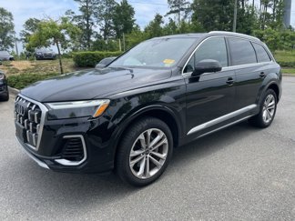 Certified 2025 Audi Q7 2.0T Premium w/ Convenience Package image 1