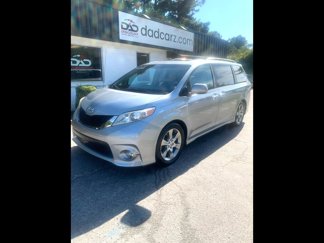 Used 2014 Toyota Sienna SE image 1