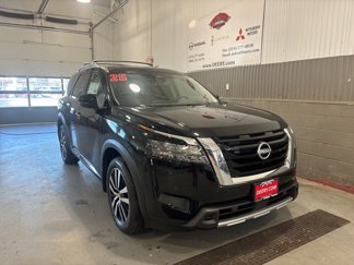 New 2025 Nissan Pathfinder Platinum w/ Cargo Package image 1