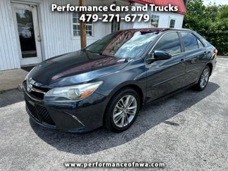 Used 2017 Toyota Camry SE image 1