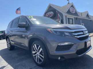Used 2017 Honda Pilot Elite image 1