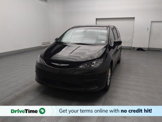 Used 2022 Chrysler Voyager LX image 1