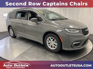 Used 2022 Chrysler Pacifica Touring-L image 1