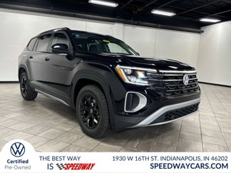 Used 2025 Volkswagen Atlas Peak Edition SE image 1