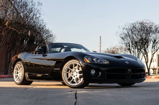 Used 2003 Dodge Viper SRT-10 image 1