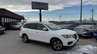 Used 2019 Nissan Pathfinder SL image 1
