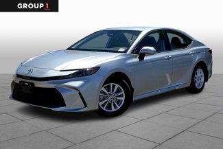 Certified 2025 Toyota Camry LE image 1