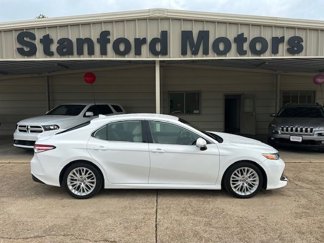 Used 2019 Toyota Camry XLE image 1