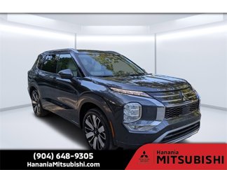 New 2025 Mitsubishi Outlander SEL image 1