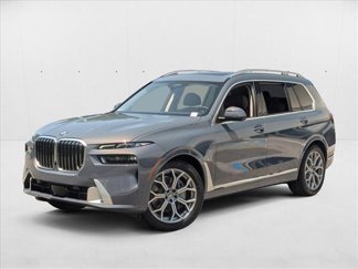 Used 2026 BMW X7 xDrive40i w/ Premium Package image 1