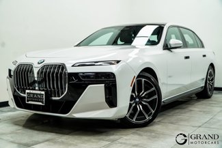 Used 2024 BMW 740i xDrive image 1
