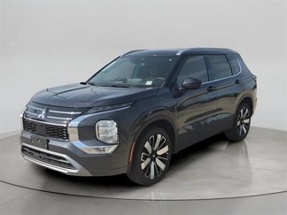 New 2025 Mitsubishi Outlander SEL image 1