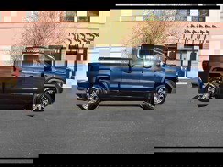 Used 2020 GMC Sierra 1500 SLE image 1