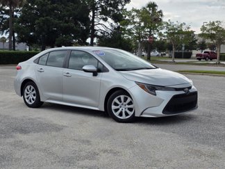 Used 2021 Toyota Corolla LE image 1