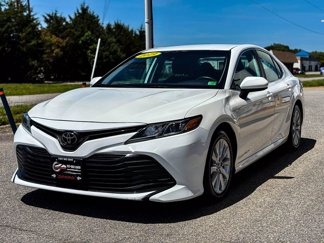 Used 2019 Toyota Camry LE image 1