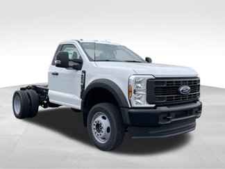 New 2025 Ford F550 4x4 Regular Cab Super Duty image 1