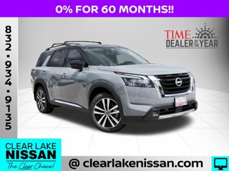 New 2025 Nissan Pathfinder Platinum image 1
