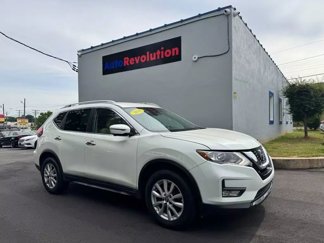 Used 2018 Nissan Rogue SV w/ Premium Package image 1