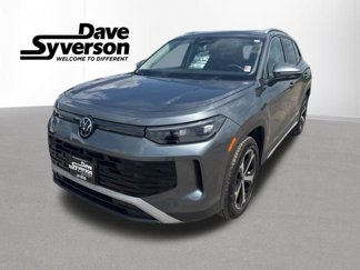 New 2025 Volkswagen Tiguan SE image 1