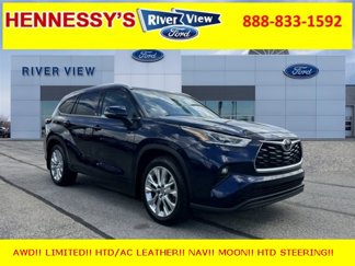 Used 2022 Toyota Highlander Limited image 1