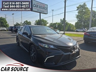 Used 2022 Toyota Camry SE image 1