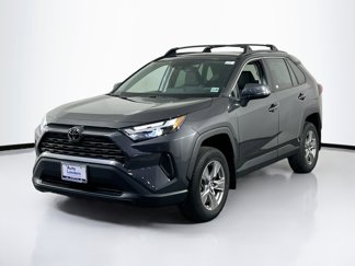 Used 2023 Toyota RAV4 XLE image 1