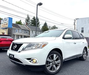 Used 2013 Nissan Pathfinder Platinum image 1