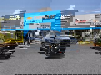 New 2026 Chevrolet Traverse Z71 w/ Driver Confidence Package image 1
