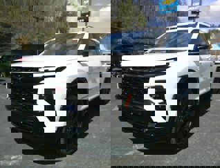 New 2025 Chevrolet Traverse RS image 1