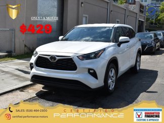 Used 2024 Toyota Highlander LE image 1