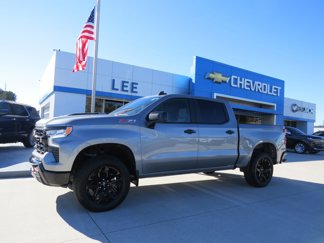 New 2025 Chevrolet Silverado 1500 LT Trail Boss w/ Convenience Package II image 1