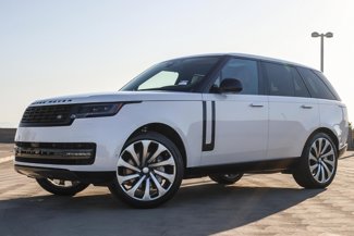 New 2025 Land Rover Range Rover SE image 1