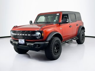 Used 2023 Ford Bronco Wildtrak image 1