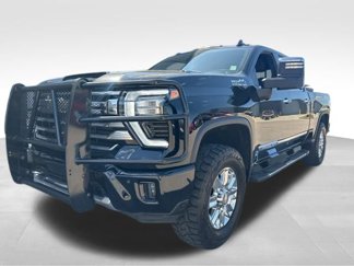 Used 2024 Chevrolet Silverado 2500 High Country w/ Technology Package image 1