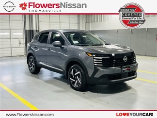 New 2025 Nissan Kicks SV image 1