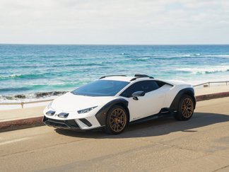 Used 2024 Lamborghini Huracan Sterrato image 1