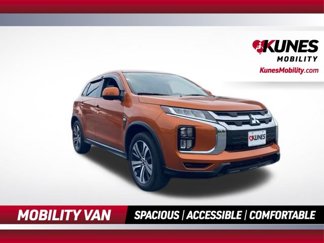 Used 2020 Mitsubishi Outlander Sport ES image 1