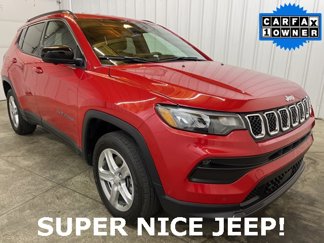 Used 2023 Jeep Compass Latitude w/ Convenience Group image 1