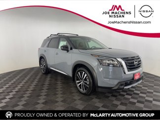 New 2025 Nissan Pathfinder Platinum image 1