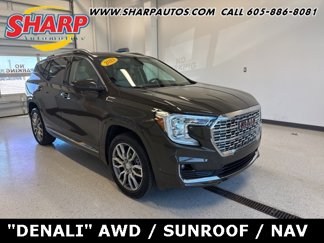 Used 2023 GMC Terrain Denali image 1