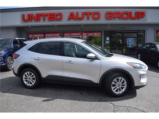 Used 2020 Ford Escape SE image 1