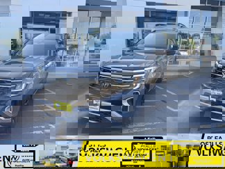 New 2025 Volkswagen Atlas Peak Edition SE image 1