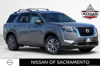 New 2025 Nissan Pathfinder SV image 1