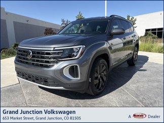 New 2025 Volkswagen Atlas SE image 1