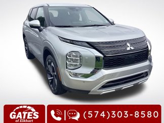 Used 2024 Mitsubishi Outlander SE image 1