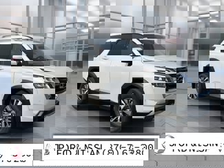 New 2025 Nissan Pathfinder SL image 1