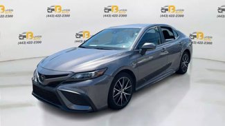 Used 2022 Toyota Camry SE image 1