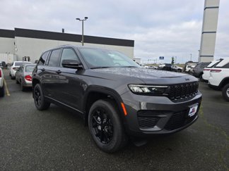 New 2025 Jeep Grand Cherokee Altitude image 1